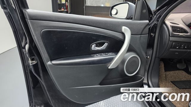 Renault Korea SM3 2010 — photo 14