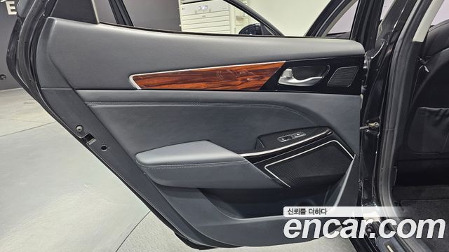 Kia K7 2017 — photo 15