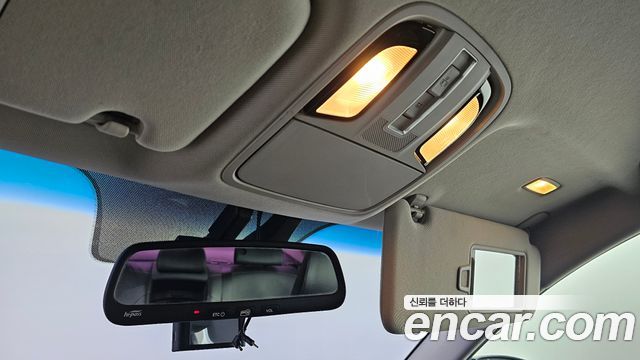 Kia K7 2017 — photo 27