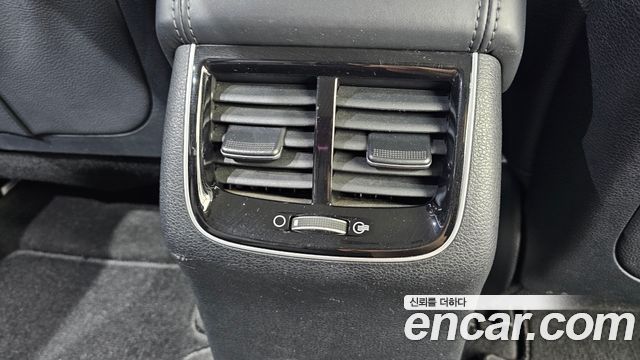 Kia K7 2017 — photo 31