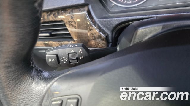 BMW 3-Series 2008 — photo 16