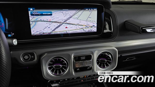 Mercedes-Benz G-Class 2025 — photo 19