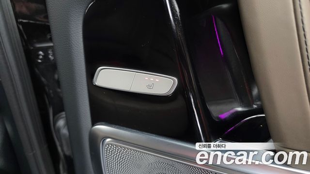 Mercedes-Benz G-Class 2025 — photo 25