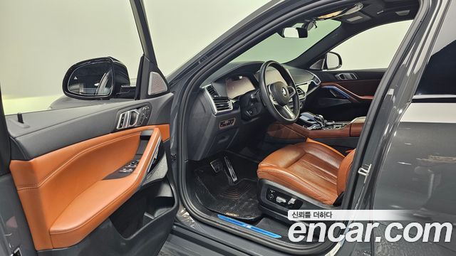 BMW X6 2022 — photo 13