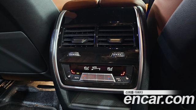 BMW X6 2022 — photo 24