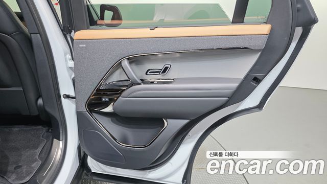 Land Rover Range Rover Sport 2025 — photo 15