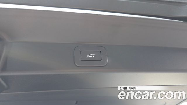 Land Rover Range Rover Sport 2025 — photo 28