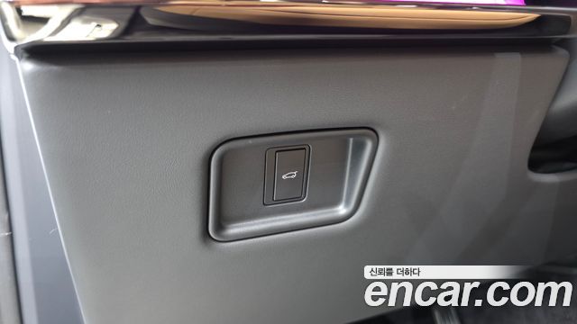 Land Rover Range Rover Sport 2025 — photo 30