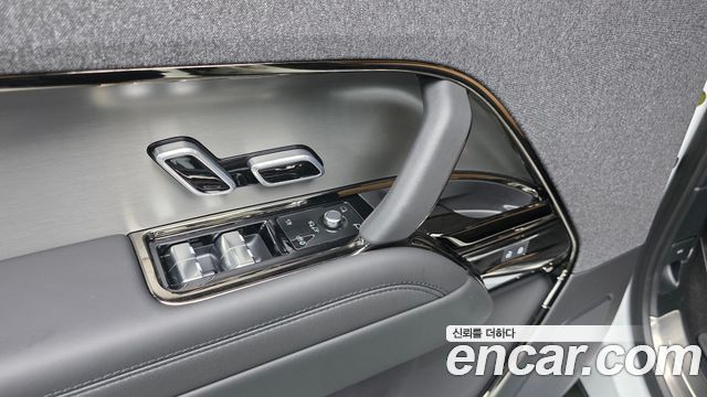 Land Rover Range Rover Sport 2025 — photo 33
