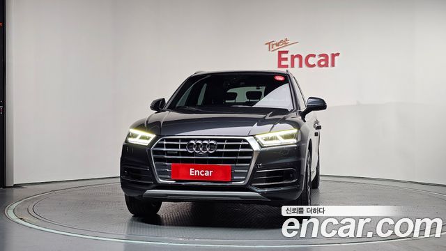 Audi Q5 2020 — photo 3