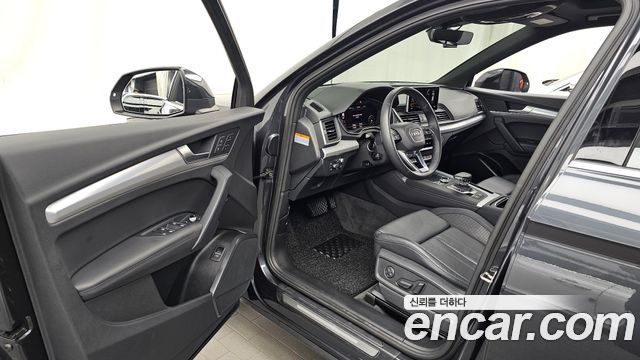 Audi Q5 2020 — photo 13