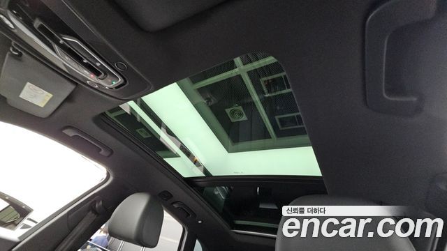 Audi Q5 2020 — photo 24