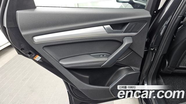 Audi Q5 2020 — photo 15