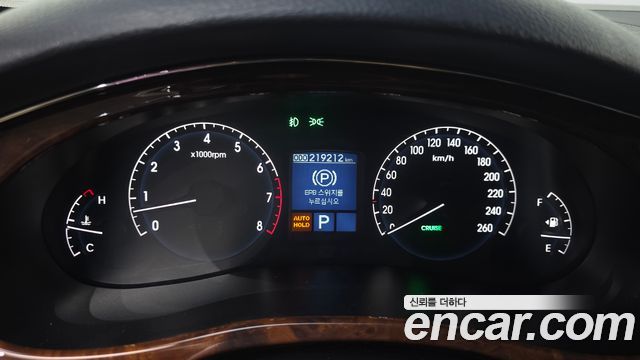 Hyundai Genesis 2009 — photo 8