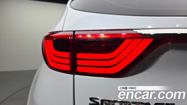 Kia Sportage 2016 — photo 9