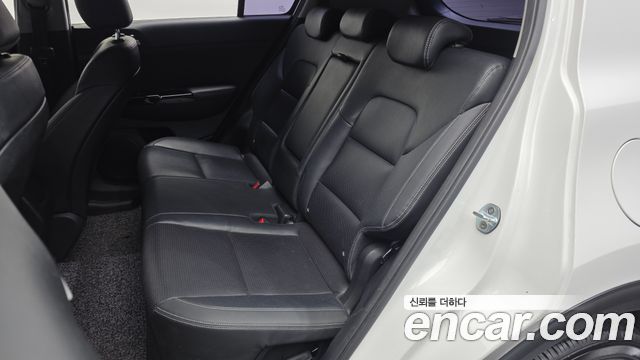 Kia Sportage 2016 — photo 16