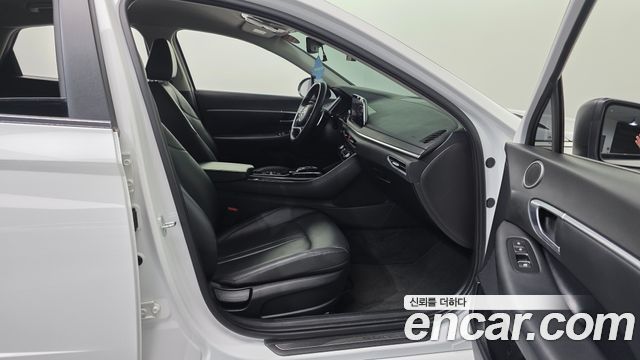 Hyundai Sonata 2020 — photo 13