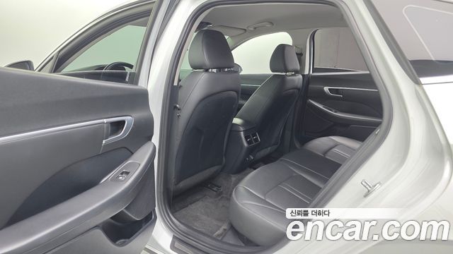 Hyundai Sonata 2020 — photo 23