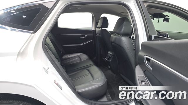 Hyundai Sonata 2020 — photo 24