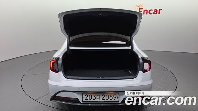 Hyundai Sonata 2020 — photo 25