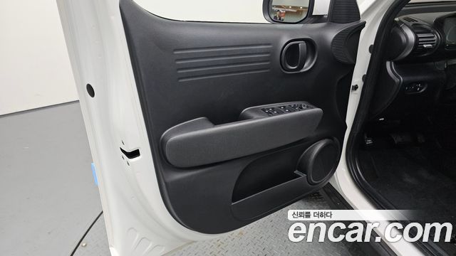 Hyundai Casper 2023 — photo 14