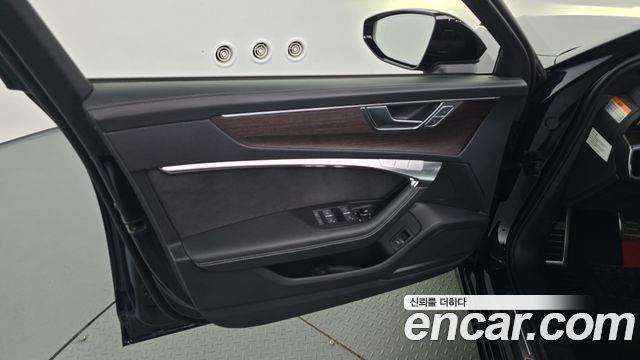 Audi A6 2023 — photo 14
