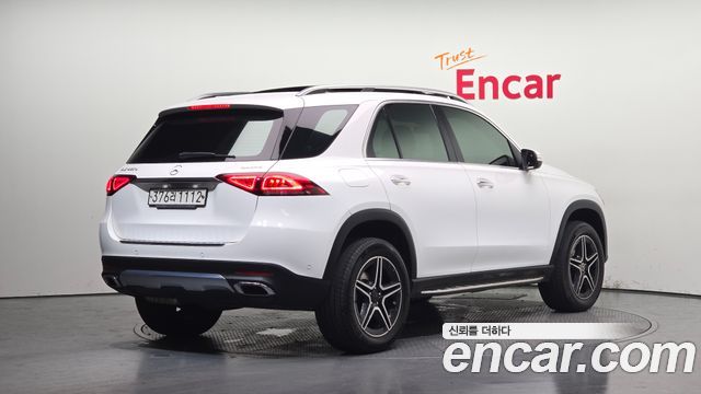 Mercedes-Benz GLE-Class 2020 — photo 2