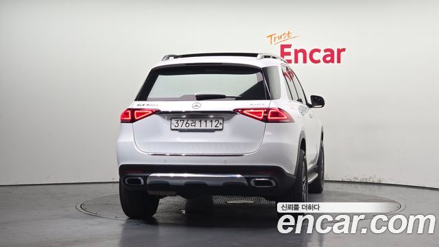 Mercedes-Benz GLE-Class 2020 — photo 4