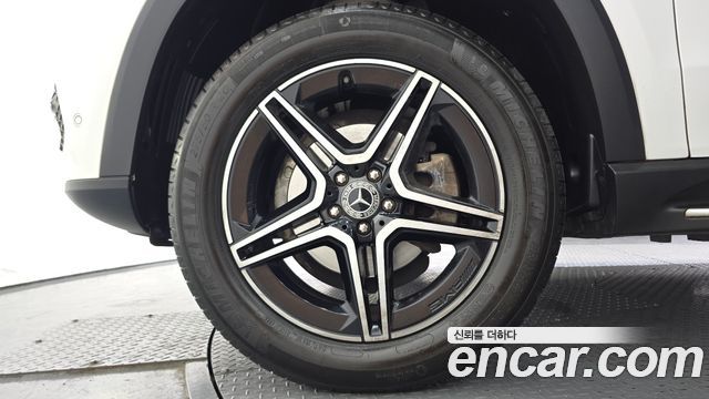 Mercedes-Benz GLE-Class 2020 — photo 5
