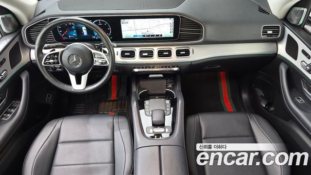 Mercedes-Benz GLE-Class 2020 — photo 7