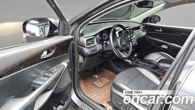 Kia Sorento 2015 — photo 17