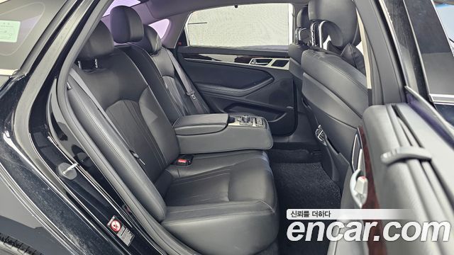 Hyundai Genesis 2016 — photo 12