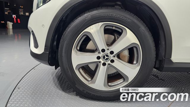 Mercedes-Benz GLC-Class 2019 — photo 5