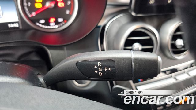 Mercedes-Benz GLC-Class 2019 — photo 12