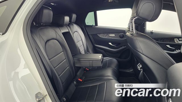 Mercedes-Benz GLC-Class 2019 — photo 18