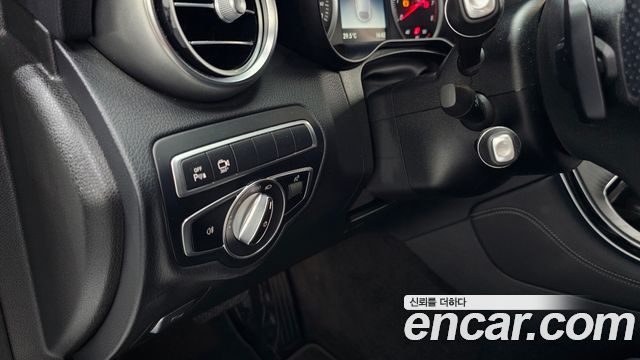 Mercedes-Benz GLC-Class 2019 — photo 24