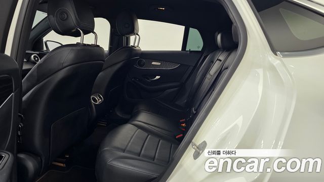 Mercedes-Benz GLC-Class 2019 — photo 16