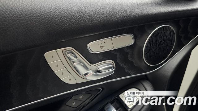 Mercedes-Benz GLC-Class 2019 — photo 30