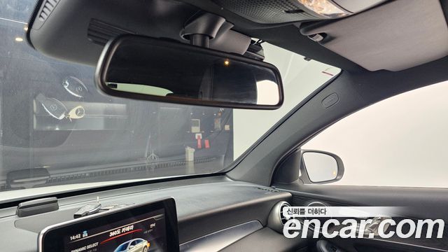Mercedes-Benz GLC-Class 2019 — photo 32