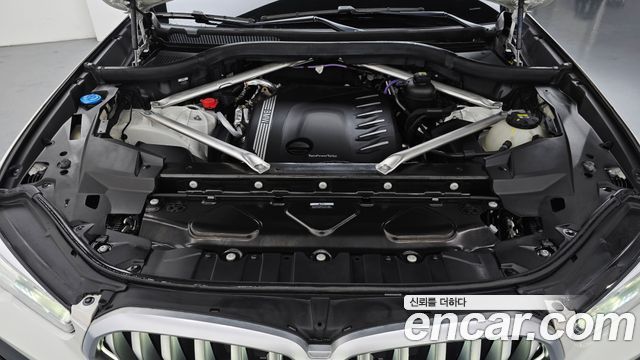 BMW X6 2022 — photo 6