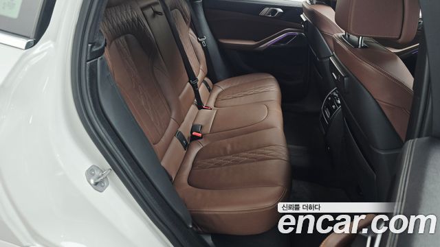 BMW X6 2022 — photo 24