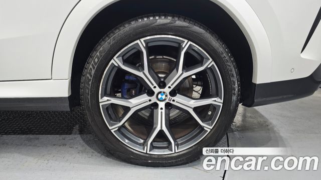 BMW X6 2022 — photo 7