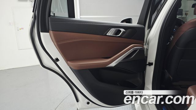BMW X6 2022 — photo 15