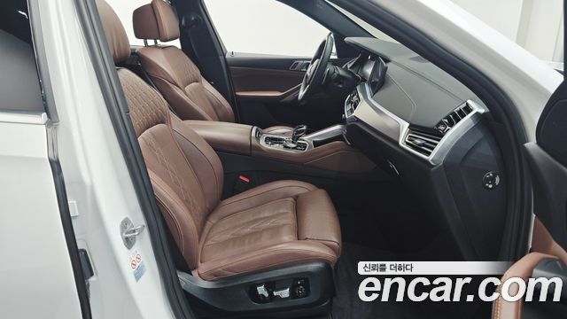 BMW X6 2022 — photo 16