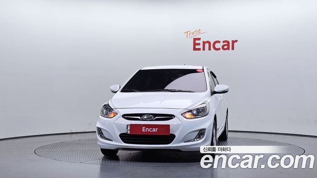 Hyundai Accent 2012 — photo 3