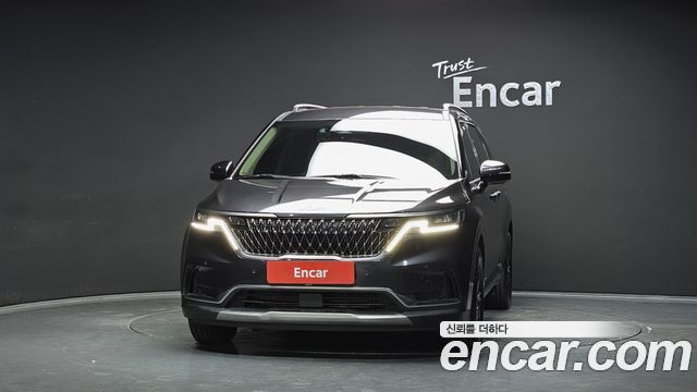 Kia Canival 2023 — photo 3