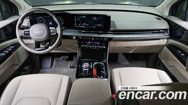 Kia Canival 2023 — photo 10
