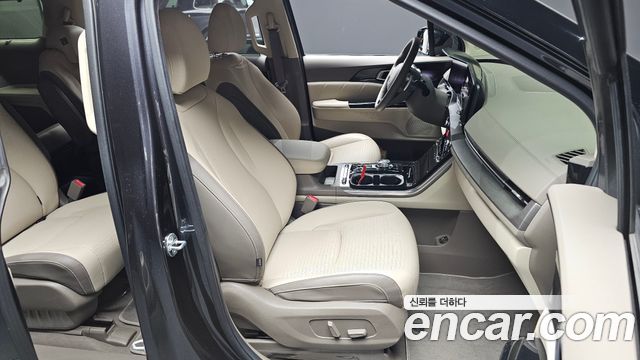 Kia Canival 2023 — photo 13