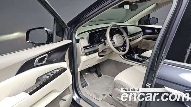 Kia Canival 2023 — photo 18