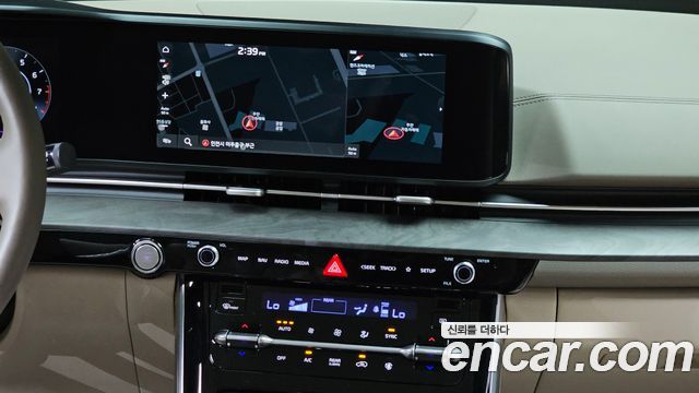 Kia Canival 2023 — photo 20